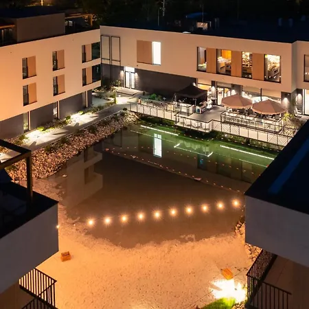 Vislow Apartmanhotel 3*